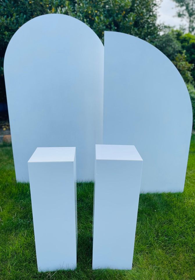Acrylic Plinths for hire